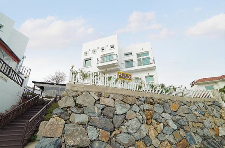 Sunmoon Pension Yeosu Extérieur photo
