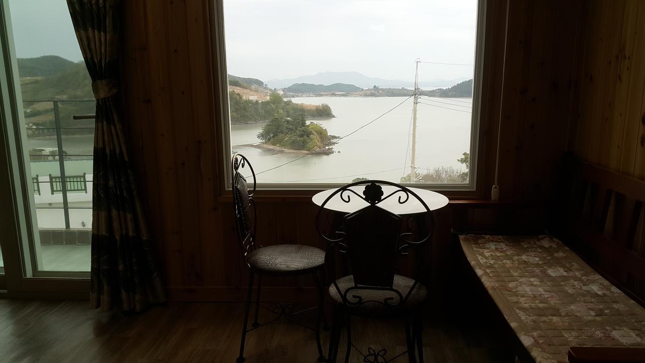 Sunmoon Pension Yeosu Extérieur photo